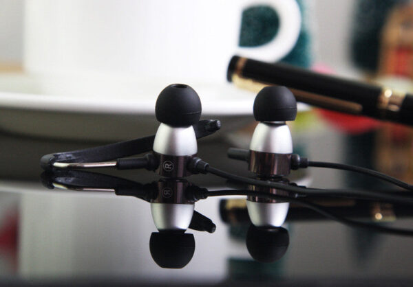 I780 HUAST / HUASTAY Sports Headphones