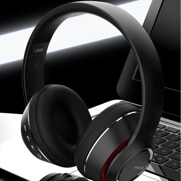 E51ECEA6-3552-44F4-9D3C-CB627A04B226.jpg i1246 9D WIRELESS
ON-EAR HEADPHONE