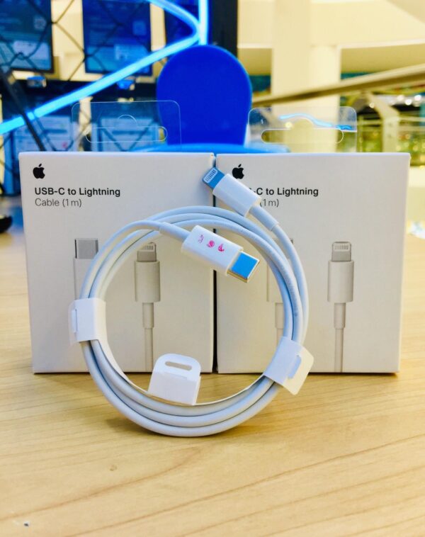 image_2a7c1b7d-003b-4307-98b5-244c3cfcdb86.jpg i990 Apple Original USB-C to Lightning Cable (used)