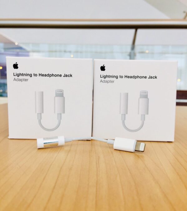 image_aaec12cf-8a4b-4241-8f8c-ef9eb33e5f7a.jpg I769 Apple Original Lightning to 3.5mm Earphone audio adapter (used)